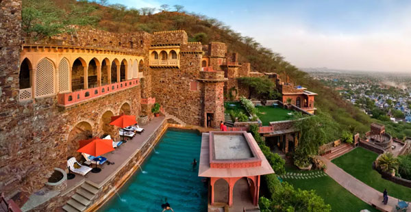 Neemrana Fort